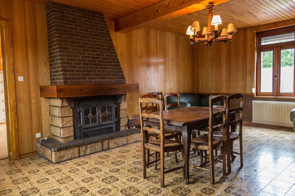 Maison à rénover avec prairie 3000 m2