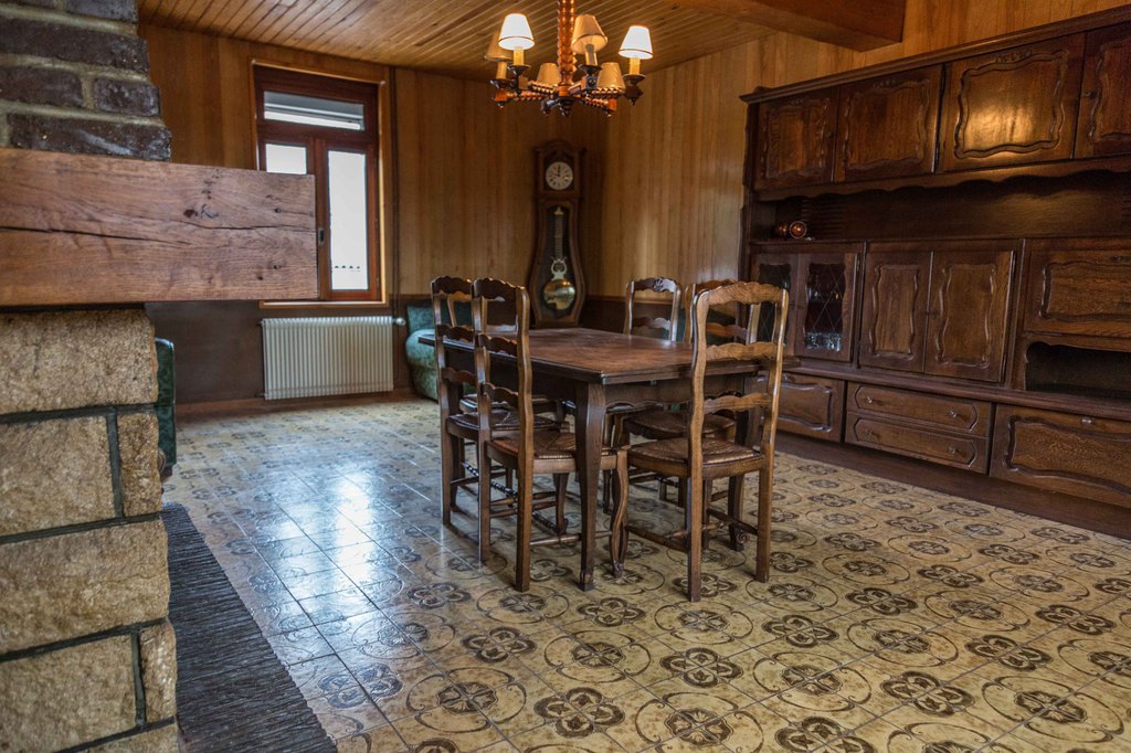 Maison à rénover avec prairie 3000 m2