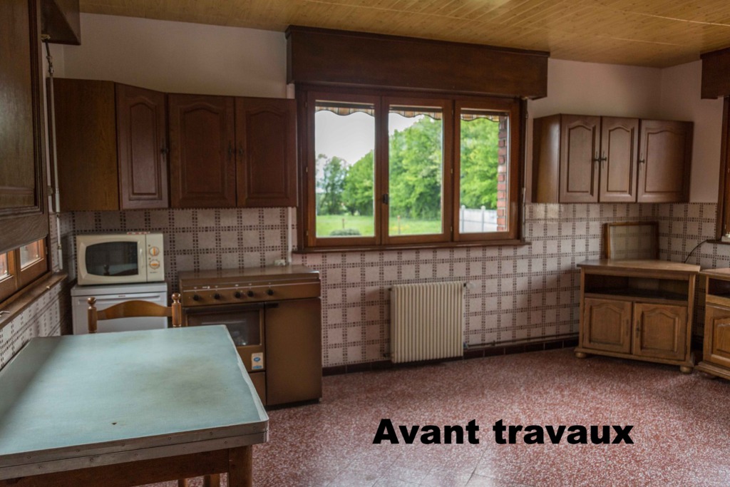 Maison à rénover avec prairie 3000 m2