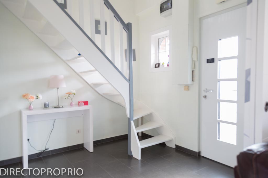 Maison Individuelle de standing avec boxes pour chevaux et prairie